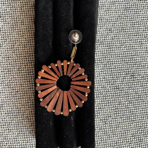 COPY - Anthropologie wooden windmill earrings NWOT - Picture 3 of 4